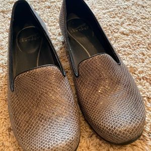 Dansko slide on dress shoes